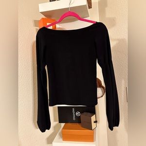 Women’s top 👚🔥🌺🦋